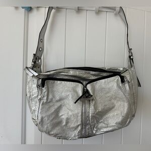 Kenneth Cole Reaction Metallic Silver Leather Shoulder Bag